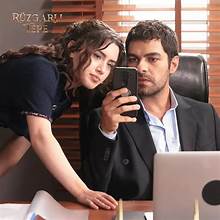 Ruzgarli Tepe episode 145 with English subtitles